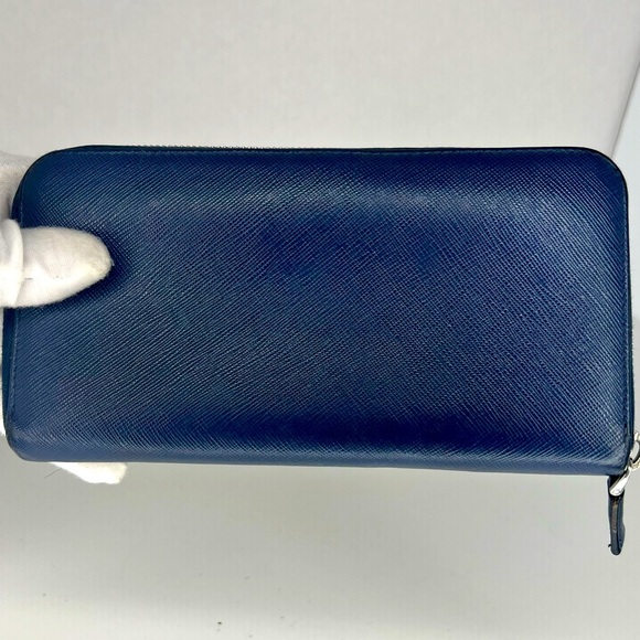 💙Prada Navy Blue Saffiano Leather Long Zip Around Wallet | PRELOVED!!💙 - Picture 2 of 9